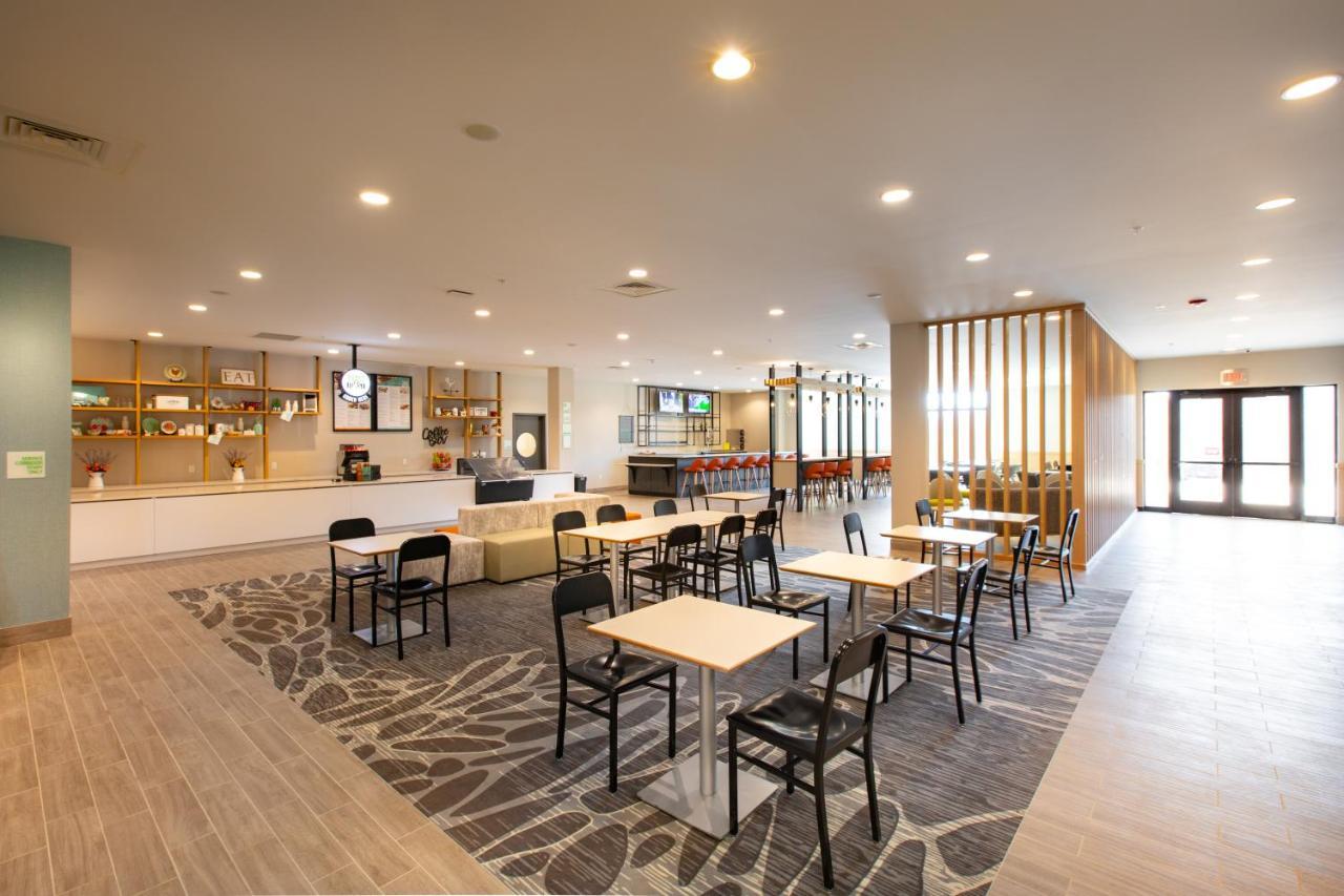 Holiday Inn - Kansas City - Northeast By Ihg Екстериор снимка