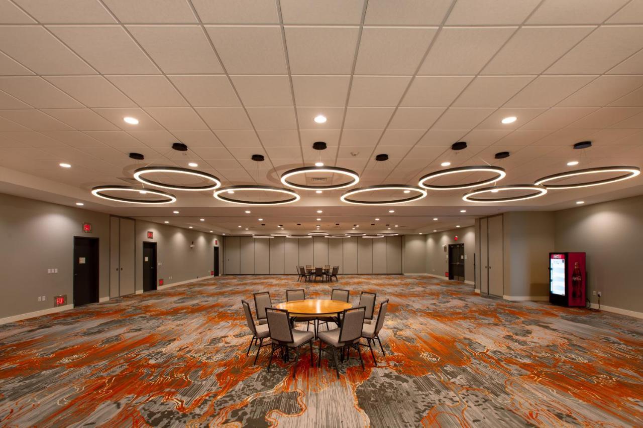 Holiday Inn - Kansas City - Northeast By Ihg Екстериор снимка