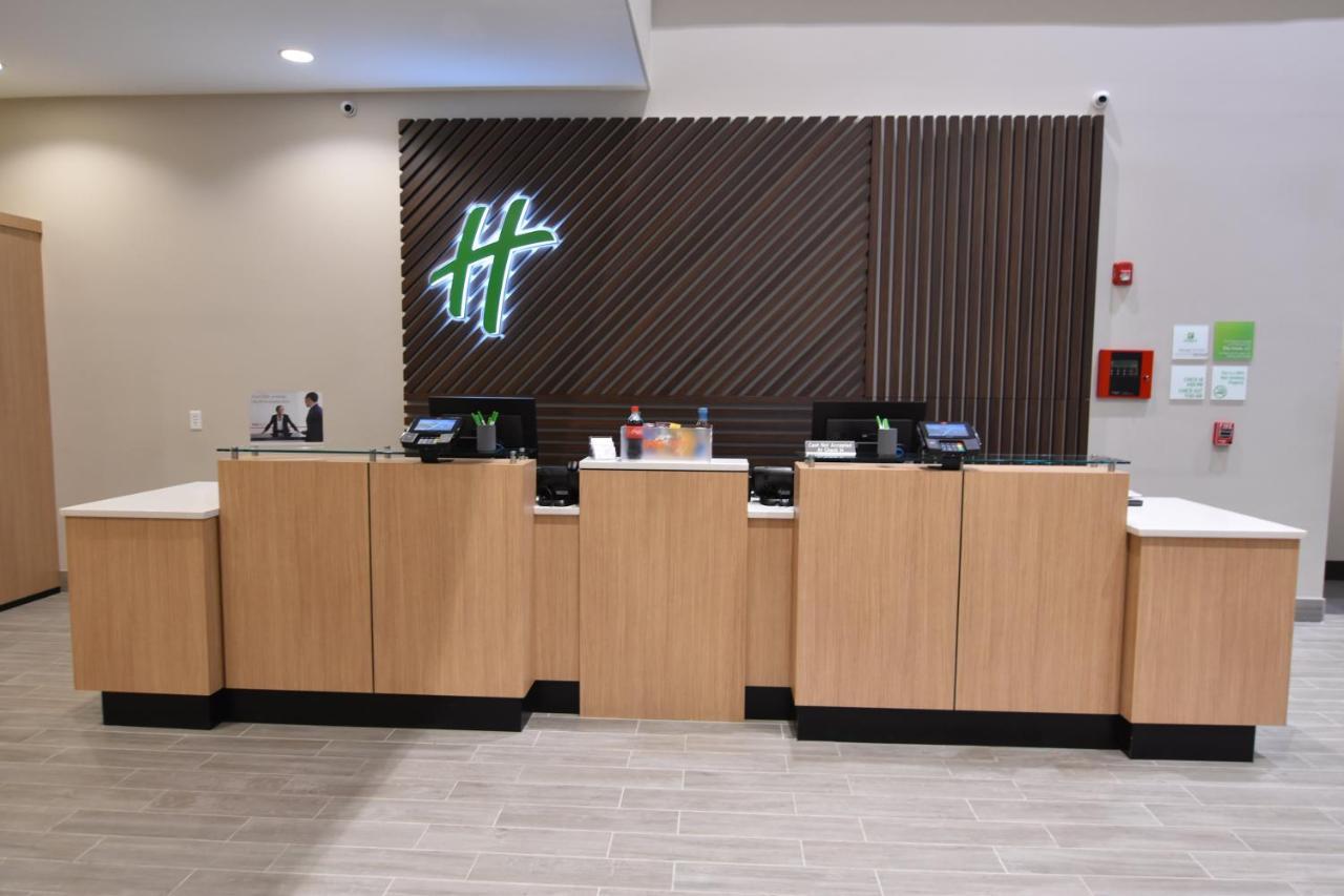 Holiday Inn - Kansas City - Northeast By Ihg Екстериор снимка
